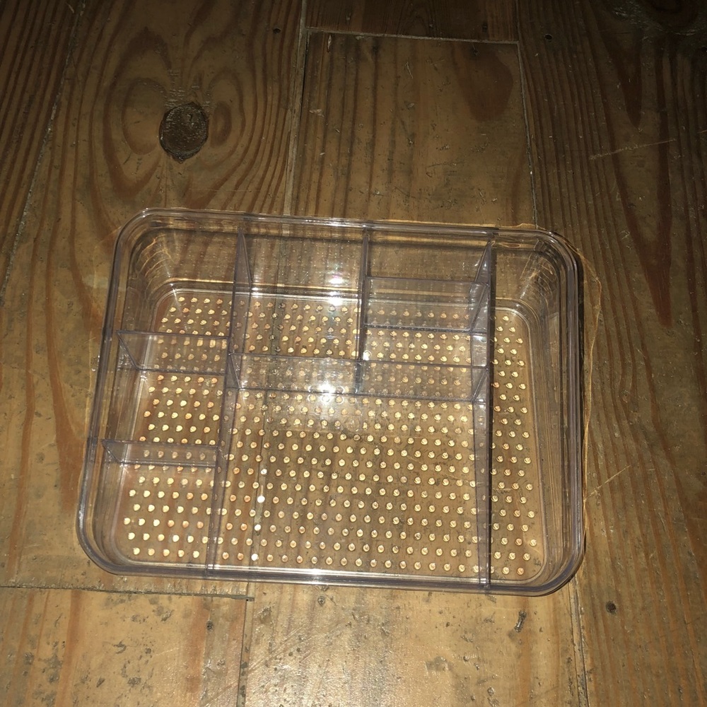 Make up organizer